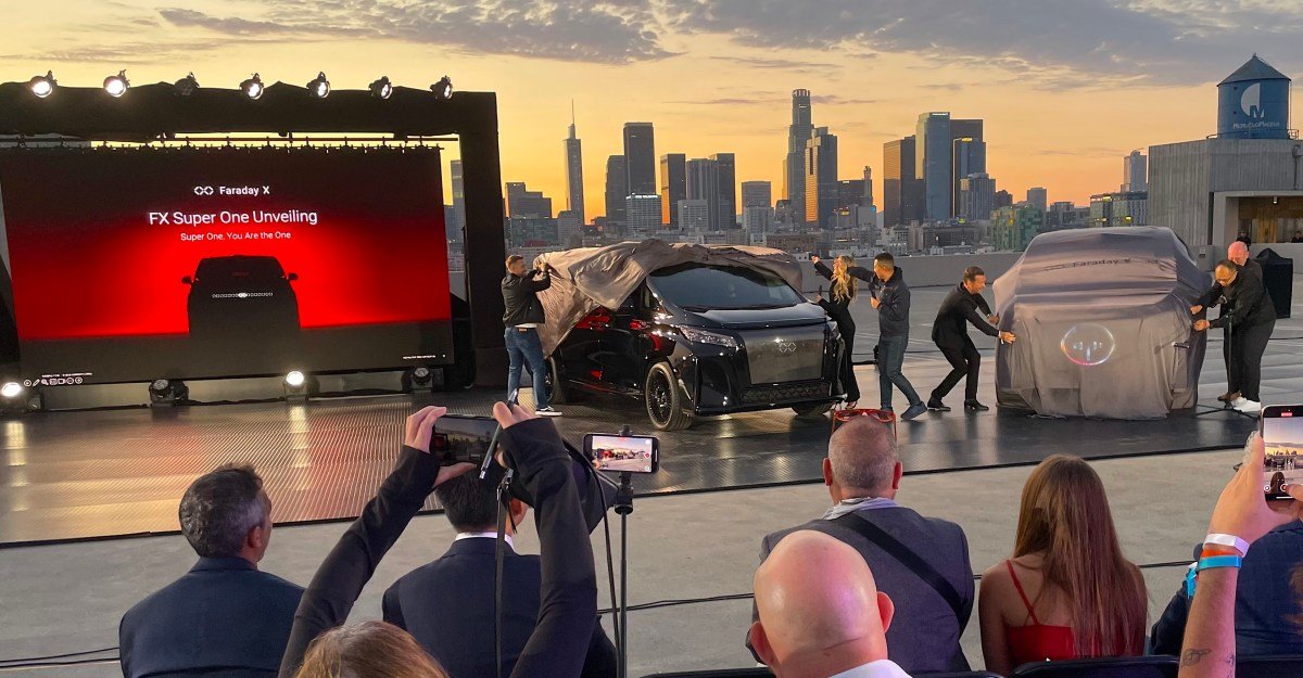 Faraday Future traz um EV insano que você vai compartilhar no WhatsApp!